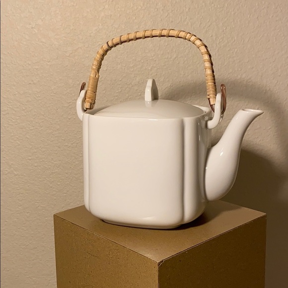 Really Beautiful Asian 🍵 ☕️ Teapot - Picture 2 of 9